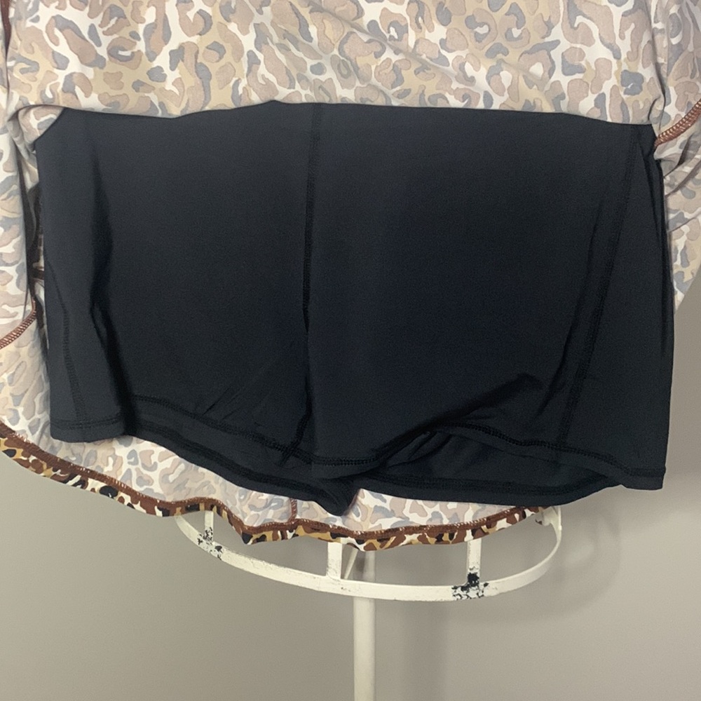 EUC LILLY PULITZER CORRINE SKORT IN MY FAVORITE SPOT - Picture 3 of 7